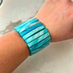 Stretch bracelet in teal